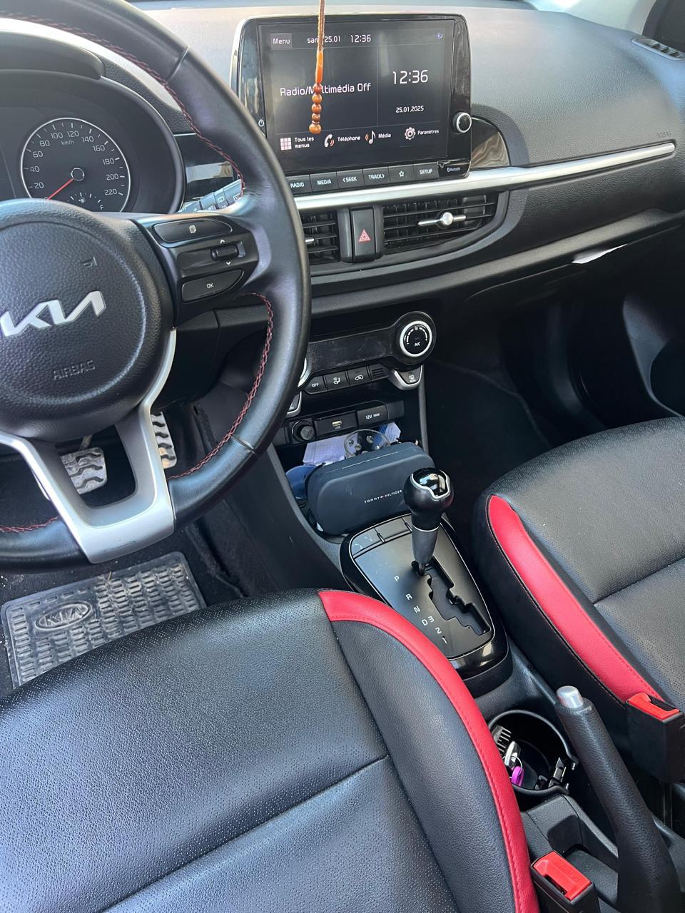 Lazrak auto Kia picanto gt line 2022 